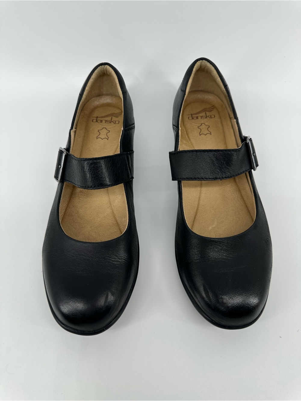 Dansko Black and Beige Women’s Loafer Strap Flats 39